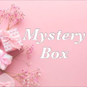 Mystery Box with 7 Items - 3T Fall/Summer clothing